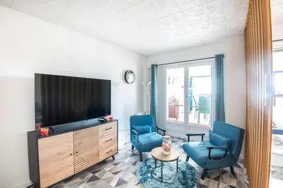 Télévision ou salle de divertissement dans l'établissement Titi - À Courseulles-sur-Mer, 7 min de la plage