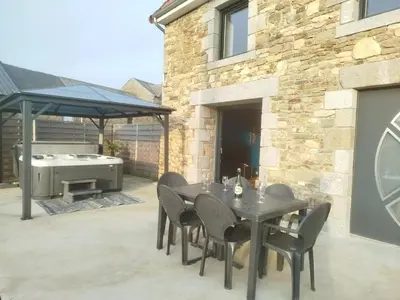 Terrasse ou espace extérieur de l'établissement Gite La grange bien être en baie du Mont St Michel