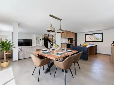Cuisine ou kitchenette dans l'établissement Holiday Home Denneweiller by Interhome