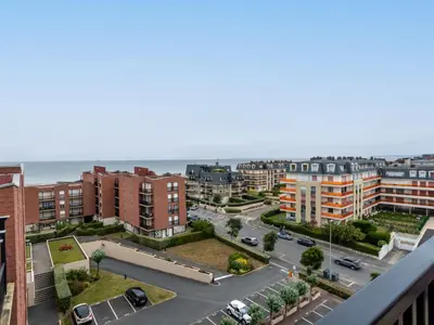 Vue générale sur la mer ou vue sur la mer prise depuis l'appartement