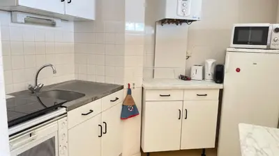 Cuisine ou kitchenette dans l'établissement Plaisance