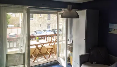 Coin salon dans l'établissement Appartement vue mer et plage Saint-Aubin-Sur-Mer Normandie