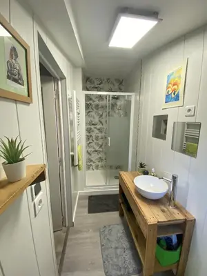 Salle de bains dans l'établissement Chambre à la venelle