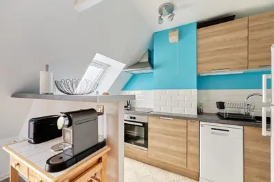 Cuisine ou kitchenette dans l'établissement Le Repos de Cabourg - Appt à 650m de la plage