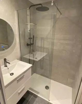 Salle de bains dans l'établissement La Terrasse, Hyper centre au calme avec stationnement
