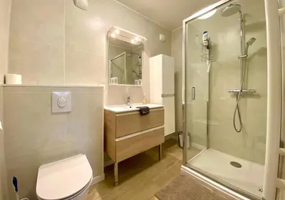 Salle de bains dans l'établissement Villa Champfleury, à 50 m de la plage!