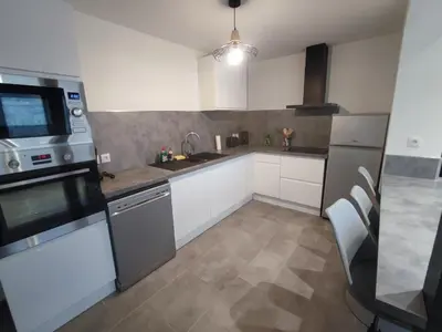 Plan de l'établissement La petite maison de Laura située entre Caen Bayeux la mer