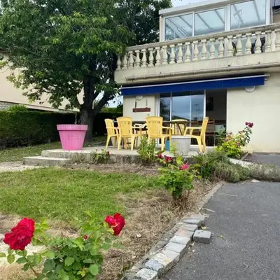 A 1Okm des plages du débarquement