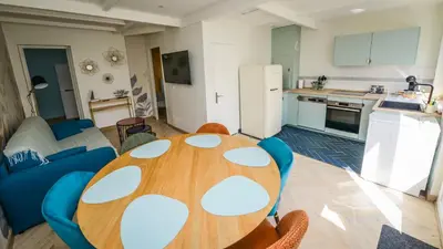 Cuisine ou kitchenette dans l'établissement Maison calme éventail de Cabourg