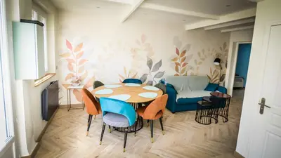 Coin salon dans l'établissement Maison calme éventail de Cabourg