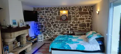 Un ou plusieurs lits dans un hébergement de l'établissement Studio confortable à Flamanville - 35m² - Jardin privé