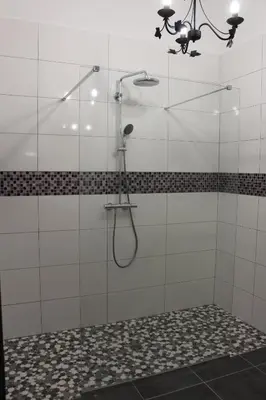 Salle de bains dans l'établissement Chambre d'hôtes vue sur mer