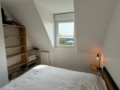 Un ou plusieurs lits dans un hébergement de l'établissement Cabourg: Appartement 2 Pièces, Proche Plage, Balcon, WiFi - FR-1-487-374