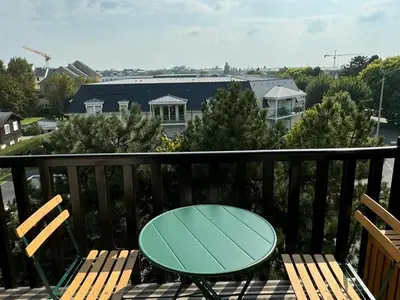 Balcon ou terrasse dans l'établissement Cabourg: Appartement 2 Pièces, Proche Plage, Balcon, WiFi - FR-1-487-374