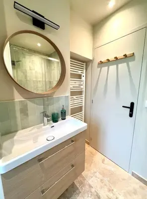 Salle de bains dans l'établissement Villa La Bourrasque