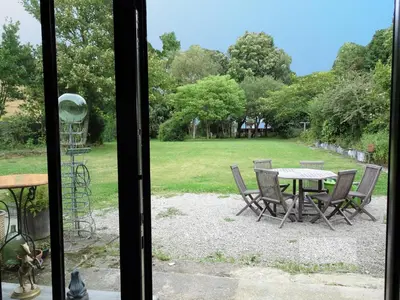 Jardin de l'établissement Country House in Normandy near Portbail Beach