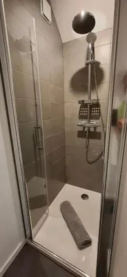 Salle de bains dans l'établissement Les gîtes de La Petite Taupe - Akotee