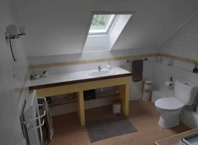 Salle de bains dans l'établissement Le Petit Parc