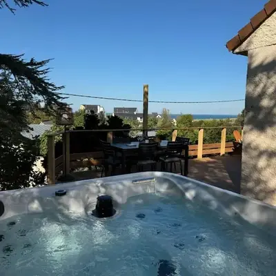 La Villa de l Observatoire jacuzzi vue mer