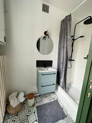 Salle de bains dans l'établissement Petite maison de ville