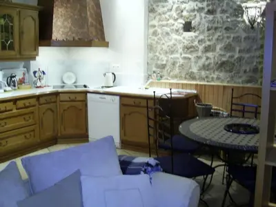 Cuisine ou kitchenette dans l'établissement La Vimonderie Comfortable holiday residence