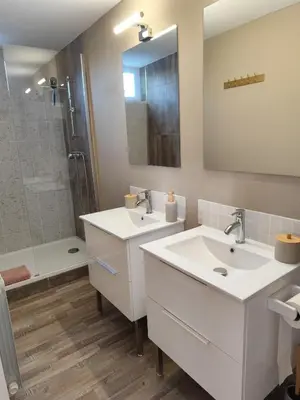 Salle de bains dans l'établissement Appartement plein sud