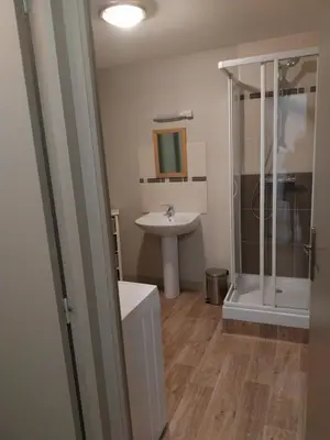 Salle de bains dans l'établissement Gite du souvenir