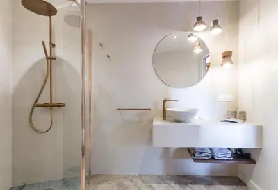 Salle de bains dans l'établissement Le cocon de Frêne