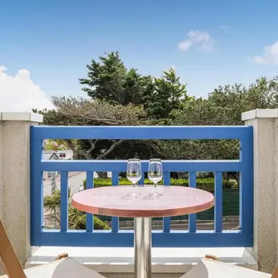 Amazing Apartment In Hauteville-Sur-Mer