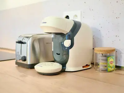 Cuisine ou kitchenette dans l'établissement D-Day Suites