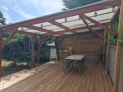 Terrasse ou espace extérieur de l'établissement Petite maison sur terrain clos à 200 m de la plage