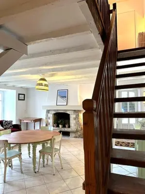 Coin salon dans l'établissement Gîte spacieux et indépendant à Valognes