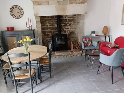 Coin salon dans l'établissement Gîte Les Pages
