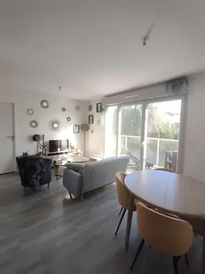 Coin salon dans l'établissement Appartement récent tout confort