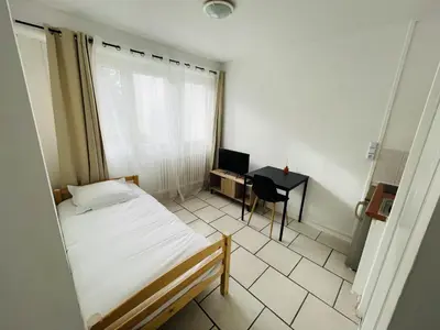 Un ou plusieurs lits dans un hébergement de l'établissement Banyo, Studio 1p proche centre ville