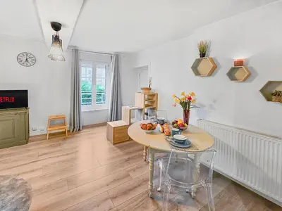Télévision ou salle de divertissement dans l'établissement Le SweetHome