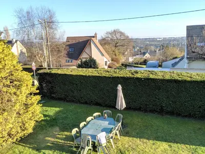 Jardin de l'établissement Maison familiale pour un agréable séjour