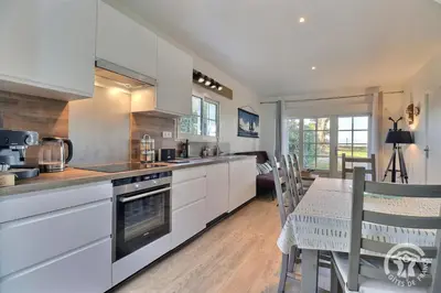 Cuisine ou kitchenette dans l'établissement Ty gwenn