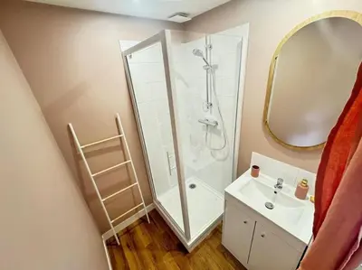 Salle de bains dans l'établissement Maison Alternativi - hyper centre