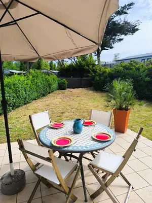 Jardin de l'établissement Le Poulpe Bleu - Maison 6p avec jardin