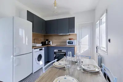 Cuisine ou kitchenette dans l'établissement Appartement Évasion Normande - Welkeys