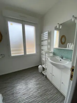 Salle de bains dans l'établissement La Maison du Lavoir