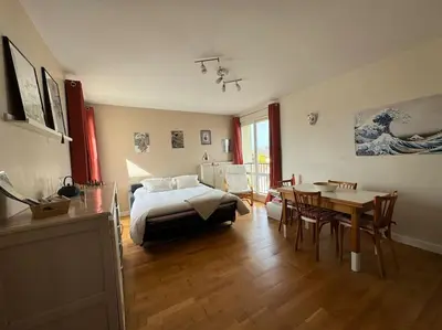 Un ou plusieurs lits dans un hébergement de l'établissement Appartement résidence calme proche centre-ville