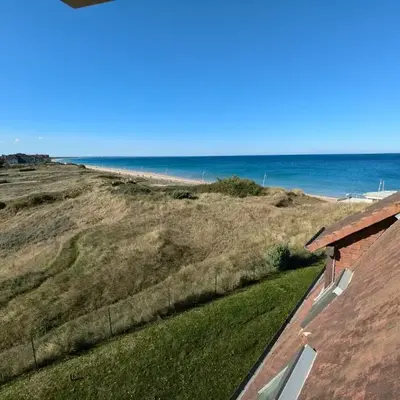 Appartement vue sur mer et accès direct à la plage