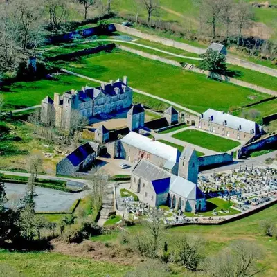 Beautiful Home In Gonneville-Le-Theil