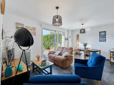 Coin salon dans l'établissement Holiday Home Lésaro by Interhome