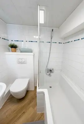 Salle de bains dans l'établissement L 'iris, studio à Caen