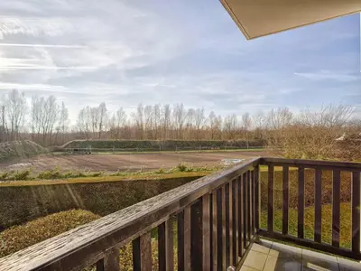 Balcon ou terrasse dans l'établissement Studio confortable à 300 m de la plage avec parking privé - FR-1-788-45