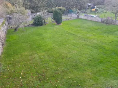 Jardin de l'établissement Gîte de la Rogerie