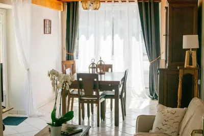 Coin salon dans l'établissement Gîte 